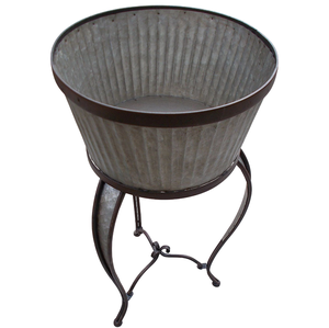 Bac à boissons en métal galvanisé argenté Vintiquewise avec support, grand seau à glace de style rustique vintage pour les fêtes - Product Image 5
