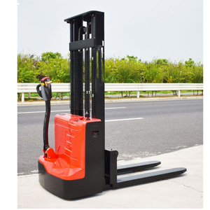 Montacargas VNA para aplicaciones de logística, almacenes, centros de distribución y almacenamiento industrial - Product Image 2