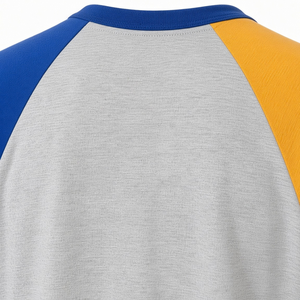Camisa Premium Gris de Manga Corta Raglán con Detalle en el Hombro para Mujer, de Sigma Gamma Rho, Azul y Dorado, Ropa Casual de Hermandad Griega - Product Image 5