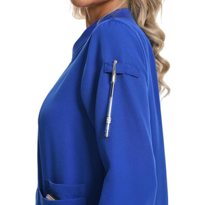 Blouse médicale bleue pour femme en polyester et nylon tricoté micro-extensible, ensemble uniforme d'hôpital avec poches zippées et détection d'aiguilles - Product Image 3