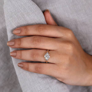 Bague de fiançailles en or 10 carats à la mode Style Art déco unique avec diamant de laboratoire ovale Proposition parfaite cadeau d'anniversaire pour votre femme - Product Image 6