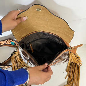 Nuevo Bolso Bandolera de Cuero Vacuno con Diseño Western, Flecos Largos y Piedra Turquesa, Estilo Boho Cowgirl para Mujer - Product Image 6
