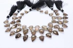Perles de quartz fumé naturel facettées en forme de triangle 8x11-9x13 MM, perles de pierres précieuses en forme de nœud de 8 pouces, perles fantaisie en quartz fumé - Product Image 6
