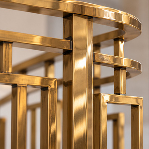 Rampe en laiton moulé avec des cadres rectangulaires imbriqués pour villas de luxe, balustrade et main courante - Product Image 2