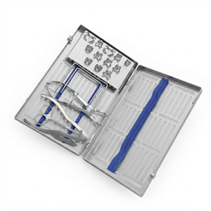 Kit de Grapas para Dique de Goma Dental OPTITECH HEALTHCARE, Plata/Color Personalizable, 12 Posiciones de Mandíbula, Acero Inoxidable de Grado Quirúrgico, CE - Product Image 3