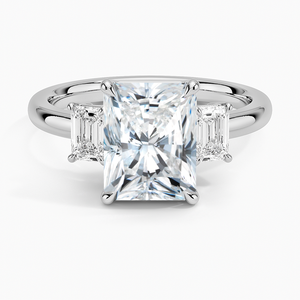 แหวน BOJ รุ่น 067 ทรง Radiant Cut เงินแท้ 925 ประดับเพชรสามเม็ดทรง Halo Solitaire น้ำหนัก 2 กะรัต สี D ความสะอาด VVS1 เพชรโมอิสซาไนต์ รับรองโดย GRA ราคาประหยัด - Product Image 1