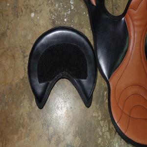 Selle d'obéissance anglaise sans arceau en cuir miniature de haute qualité, confort équestre, siège léger et souple, personnalisable - Product Image 3