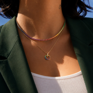Collar con Colgante Circular de Plata 925 con Moissanita, Cristal Arcoíris y Detalles de Diamantes, Joyería de Regalo Unisex a la Moda - Product Image 2