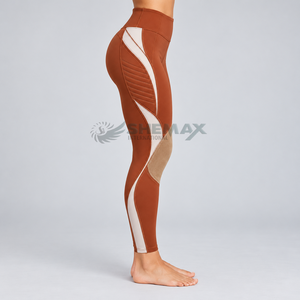 Pantalones de equitación para mujer con áreas de rodilla reforzadas, tela flexible y construcción de cintura de soporte para una conducción segura. - Product Image 3