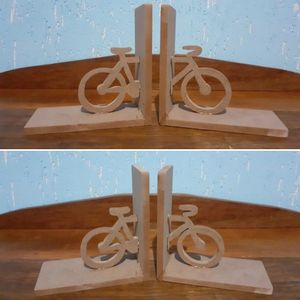 Porte-livres décoratifs en bois sculpté (2 pièces) – Présentoir d'étagère Art Déco pour adultes, maison et bureau - Product Image 3