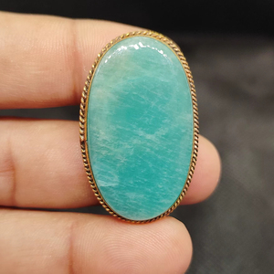 Nouvel Arrivage Cabochon rainuré en laiton Amazonite, Pierre précieuse en vrac aux vertus curatives exceptionnelles pour la fabrication de bijoux et la sertissage en clos - Product Image 3
