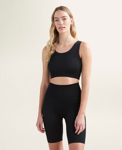 Basic Slim Fit Everyday Crop Tops pour femmes T-shirt à manches courtes côtelé sans couture respirant et à séchage rapide pour adultes - Product Image 5