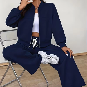 Ensemble deux pièces en velours pour femmes grandes tailles, mode automne-hiver, style simple, Bangladesh - Product Image 1