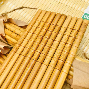 Baguettes en bambou réutilisables élégantes, design minimaliste, baguettes en bois naturel durables pour une cuisine moderne - Product Image 2