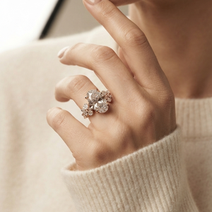 แหวนเพชรทรงรี 2 กะรัต ทองคำขาว 14K ประดับเพชรสามเม็ด ดีไซน์หรูหราจาก Pragalbh Jewels แหวนหมั้นเพชรแท้ เครื่องประดับชั้นดี - Product Image 5