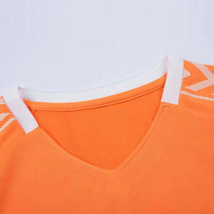 Maillots de football en polyester respirant, coupe classique, couleur orange, uniformes d'équipe vierges, kit de maillots de football de qualité supérieure, vente en gros - Product Image 3