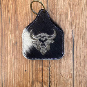 Porte-clés personnalisé en cuir de vache véritable en relief au laser Porte-clés Western personnalisé avec matériaux en alliage de métal en cuir - Product Image 2