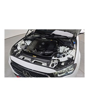 Mercedes-Benz Classe E E200 Avantgarde 2024, 32 752 km, boîte automatique, conduite à gauche, caméra de recul, toit ouvrant panoramique, LED - Product Image 6