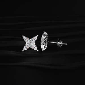 Boucles d'oreilles clous fleur en moissanite marquise 2,80 TCW, couleur incolore VVS, or 14K, grappe florale à 4 pierres, fermoir à charnière, bijoux faits main - Product Image 4