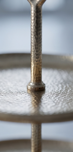 Soporte para Pastel Multifuncional de 2 Niveles, Bandeja Irregular de Metal Dorado con Asa en Forma de Anillo, Exhibidor de Pastelería para Té de la Tarde - Product Image 5