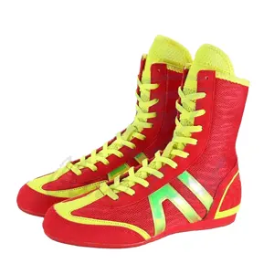 Kaliteli fabrika yapımı özelleştirilmiş Logo tasarım uzun stil Kick boks bayi kauçuk taban deri boks ayakkabıları 2023