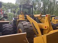 Chargeuse sur pneus Komatsu WA470 d'occasion fiable, modèle 2023, excellent état, fabrication japonaise, engin de construction, pompe et boîte de vitesses