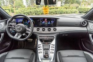 Mercedes-AMG GT-53 4 Puertas 2022 - Product Image 6