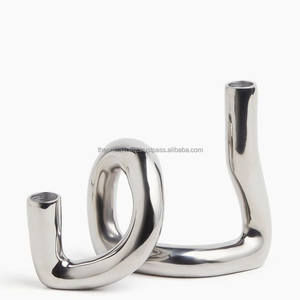 Support de bougie en laiton sur mesure à 7 bras, style Hurricane, fait main, finition dorée, pour décoration religieuse, de Noël, de maison et de jardin, vente en gros - Product Image 2