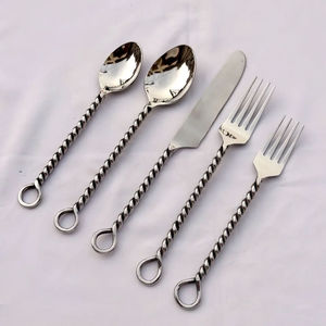 Ensemble de couverts modernes en acier inoxydable durable avec poignées légères polies miroir, compatibles lave-vaisselle, pour la maison, les restaurants et les hôtels - Product Image 1