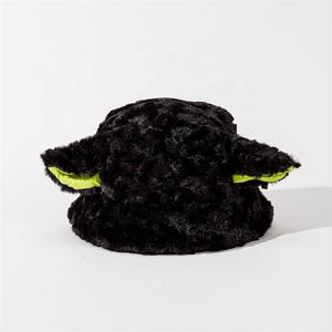 Gorro de Pescador con Orejas de Oveja de Piel Sintética para Mujeres y Niñas, Cálido y Casual para el Invierno, Uso Diario en Bicicleta, Diseño de Dibujos Animados para Exteriores - Product Image 4