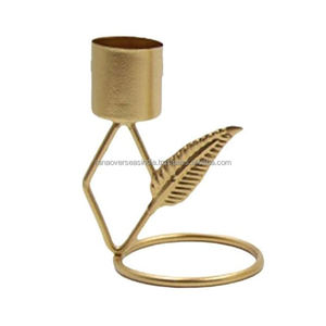 Bougeoir en fer plaqué or pour les fêtes de mariage et les centres de table à la maison à prix raisonnable - Product Image 2