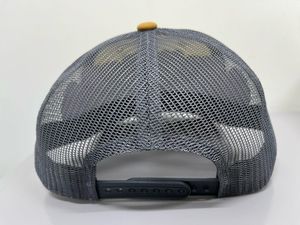 Gorra Trucker de 6 Paneles con Logotipo Personalizado y Malla de Color para Adultos, Ropa Casual para Exteriores, Producida en Fábrica en Vietnam, Estilo Deportivo - Product Image 3