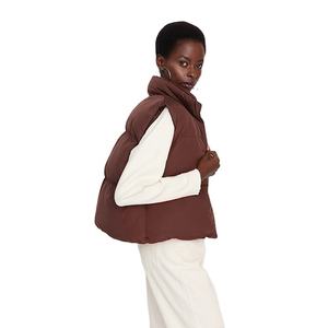 Chaquetas sin mangas para mujer, al por mayor, de alta calidad, gruesas, con cuello y cremallera completa, diseño con logotipo personalizado, lisas y cómodas - Product Image 4