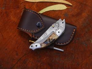 Cuchillo Plegable Artesanal de Acero Inoxidable Damasco para Supervivencia y Caza, con Funda de Cuero, Ultra Afilado 58HRC, Venta al por Mayor B2B, DIY - Product Image 2