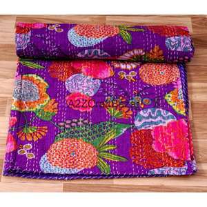 Couverture Kantha Indienne Vintage Faite à la Main, Réversible, en Coton Biologique Écologique, Jeté Bohème, Couvre-lit Assorti – Vente en Gros - Product Image 1