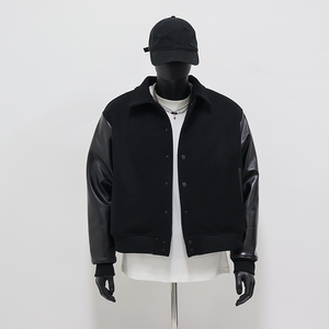 Blouson universitaire de luxe personnalisé pour homme en cuir noir, brodé en chenille écologique, avec capuche et fermeture frontale - Product Image 3