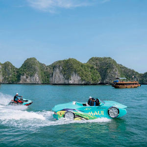 Bateau à moteur WaveRider GT 17 pour la navigation en rivière et en lac, loisirs, plusieurs options de couleurs, 527,3 L x 217,9 W x 0 H cm, composite, capacité de 5 personnes - Product Image 1