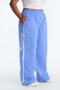 Pantalon de jogging décontracté pour femme à jambe large avec nœud latéral et taille élastique, style streetwear - Product Image 4