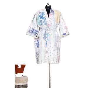 Chaqueta larga de algodón hecha a mano para mujer, Kimono bohemio, Hippie, ligero, Vintage, Kantha, acolchada, para invierno - Product Image 1