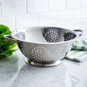 Large Stainless Steel <b>Colander</b> With Side Handles For Easy Washing Straining And Draining Kitchen Ingredients - Product Image 2
