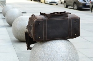กระเป๋าเดินทางหนังแท้สไตล์เรโทร ดัฟเฟิลวีคเอนเดอร์ ขนาดใหญ่ น้ำหนักเบา พกพาสะดวก กระเป๋าถือขึ้นเครื่อง ซิป ใช้ได้ทั้งชายและหญิง - Product Image 3
