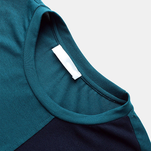 Camiseta de Manga Corta con Cuello Redondo y Bloques de Color para Hombre, Tejida, Casual, Corte Regular, Color Verde Azulado y Azul Marino - Product Image 4
