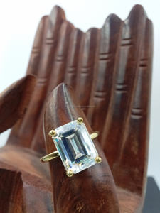Bague de fiançailles classique solitaire taille émeraude 2,0 carats en or massif 18 carats blanc et jaune, diamant de laboratoire VVS, bijoux fins pour soirée - Product Image 4