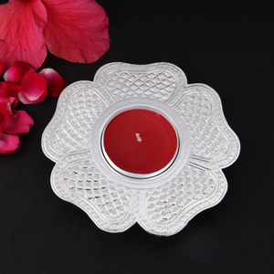 Porte-bougie en forme de fleur - Product Image 1