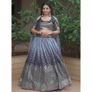 ผ้าไหมปักเลื่อมสีดำที่น่าดึงดูดใจดีไซน์เนอร์ lehenga choli กับ dupatta - Product Image 1