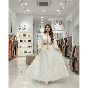 Tendencias 2025 de CP: Vestido Formal Pakistaní Estilo Maxi para Mujer |   Elegante Caftán Abaya Bordado en Oro con Cinturón para - Product Image 3