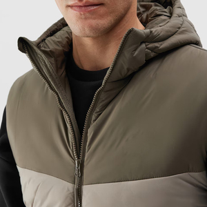 Chaleco Acolchado Personalizado de Estilo Urbano, Grueso y Cálido para Invierno, Venta al Por Mayor de Fábrica - Product Image 3
