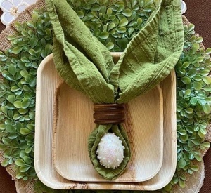 Assiettes en fibre de palme durables de 7 pouces carrées, vaisselle jetable pour assiettes éco-responsables, idéales pour les collations, les desserts et la restauration 2026 - Product Image 1