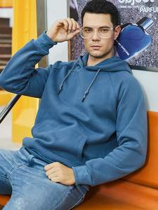 Sweat à capuche en gros pour homme – Sweat-shirt décontracté bleu uni respirant avec logo personnalisé - Product Image 3