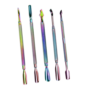 Herramienta profesional para empujar cutículas de uñas Pro Shine con punta curva y borde plano para una rutina de limpieza de uñas precisa - Product Image 6